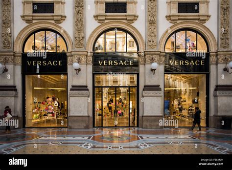 versace ristorante milano|versace boutique milan.